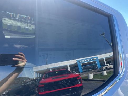 New 2026 Chevrolet Silverado 1500 High Country w/ Technology Package AWD/4WD image 37