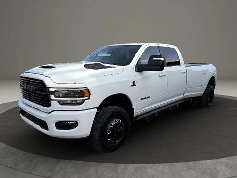 Used 2024 RAM 3500 Laramie w/ Night Edition AWD/4WD image 2