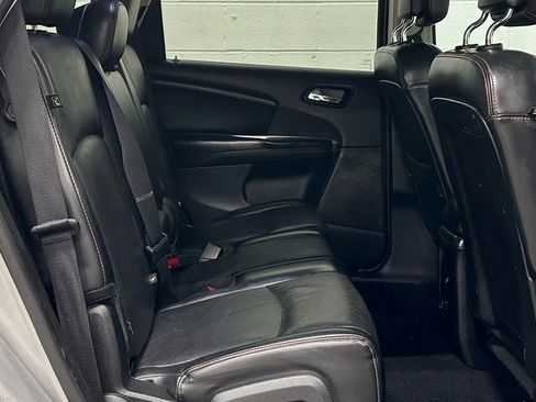 Used 2014 Dodge Journey R/T w/ Flexible Seating Group image 17