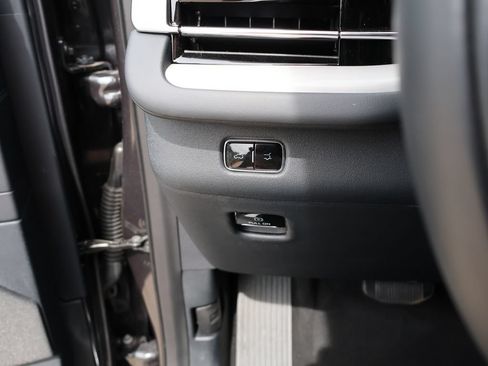Used 2025 Lincoln Navigator Reserve w/ Jet Appearance Package AWD/4WD image 39