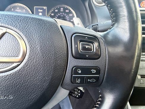 Used 2018 Lexus IS 300 image 41