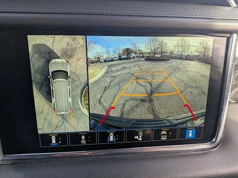 Used 2023 GMC Yukon Denali image 13