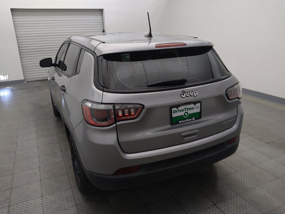 Used 2019 Jeep Compass Sport FWD image 6