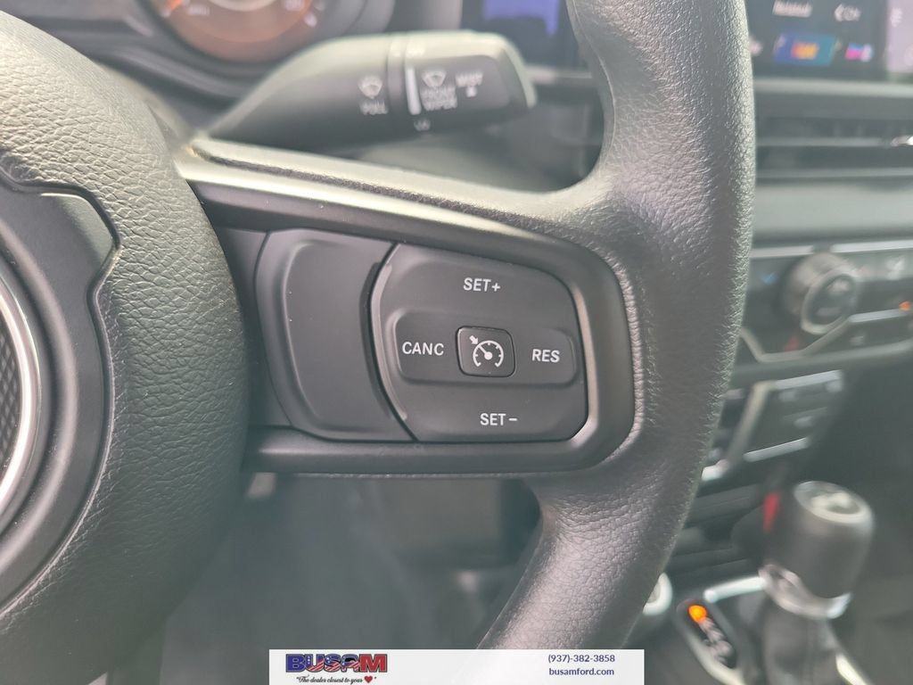 Used 2025 Jeep Wrangler Sport AWD/4WD image 18