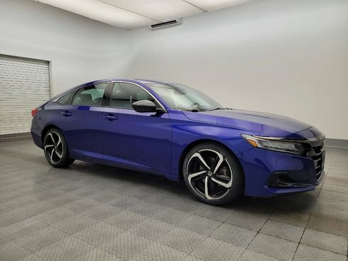 Used 2022 Honda Accord Sport image 11