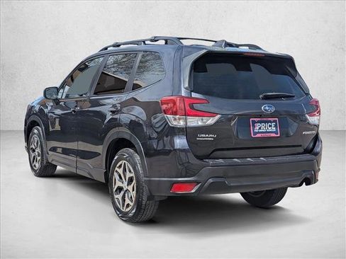 Used 2019 Subaru Forester Premium image 8