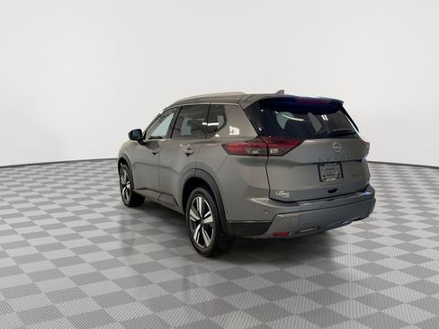 Certified 2025 Nissan Rogue SL w/ SL Premium Package image 8