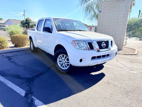Used 2019 Nissan Frontier SV AWD/4WD image 1