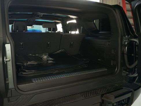 Used 2024 GMC Hummer EV 3X AWD/4WD image 33