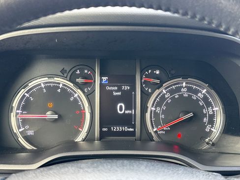 Used 2021 Toyota 4Runner Limited image 16