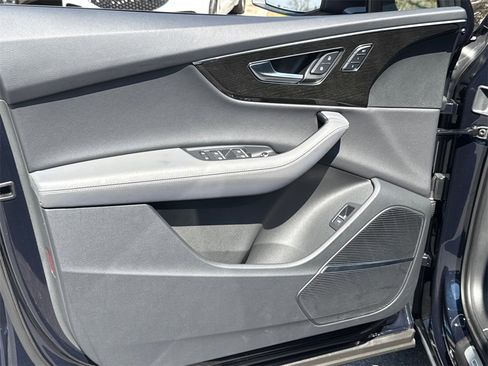 Used 2025 Audi Q7 2.0T Premium Plus image 9