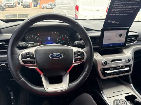Certified 2023 Ford Explorer XLT w/ Equipment Group 202A AWD/4WD image 17