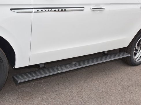 New 2026 Lincoln Navigator Reserve AWD/4WD image 69