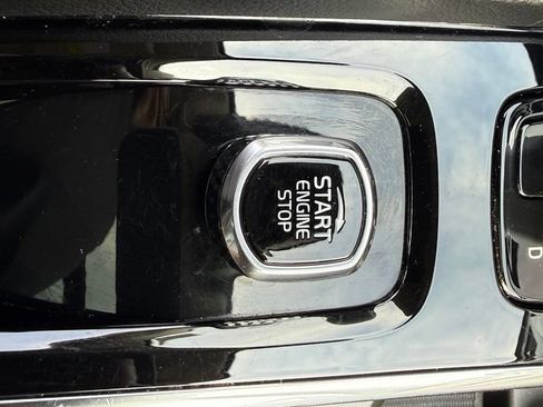 Used 2023 Volvo XC90 B5 Core w/ Protection Package Premier AWD/4WD image 30