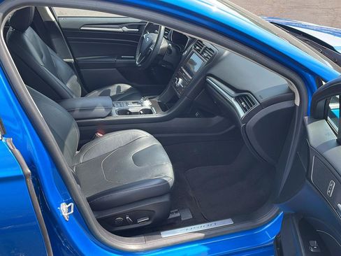 Used 2019 Ford Fusion Titanium FWD image 27