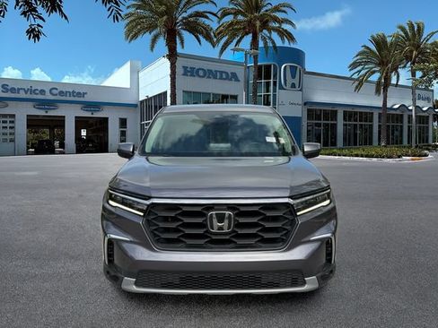 Used 2024 Honda Pilot EX-L image 3