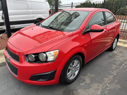 Used 2016 Chevrolet Sonic LT FWD image 1