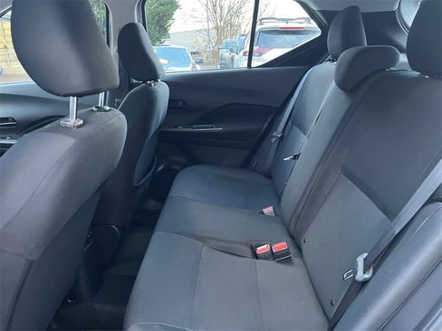 Used 2024 Nissan Kicks S image 17