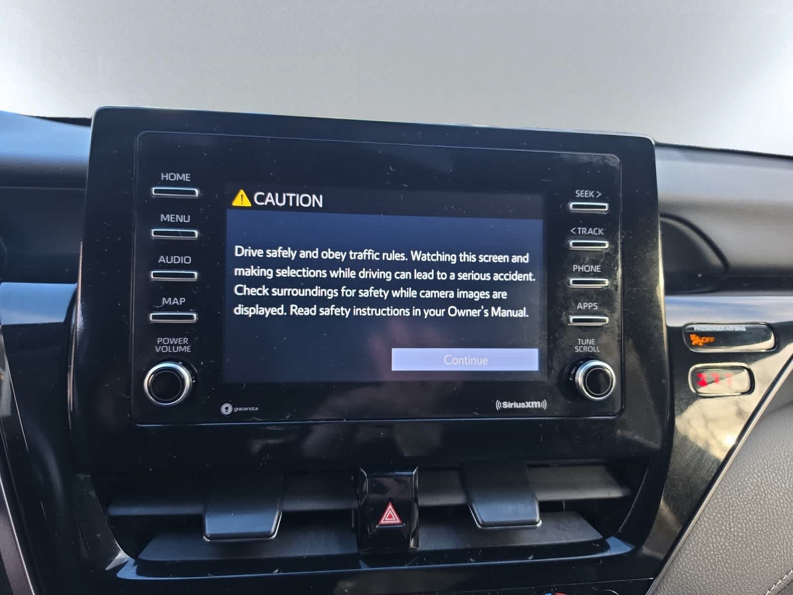 Used 2023 Toyota Camry SE AWD/4WD image 14
