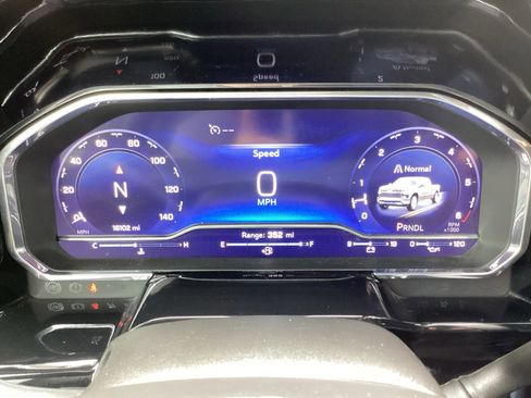 Used 2024 Chevrolet Silverado 1500 LT w/ Texas Edition Plus image 25