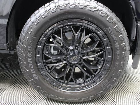 Used 2025 Ford F150 XLT w/ Equipment Group 301A Standard AWD/4WD image 9