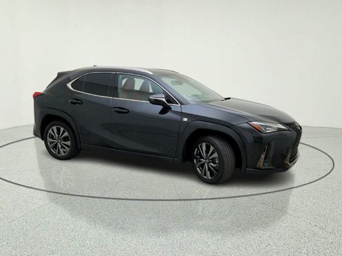 Used 2019 Lexus UX 200 F Sport w/ F Sport Premium Package FWD image 10