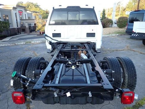 New 2024 Ford F550 4x4 SuperCab Super Duty image 5