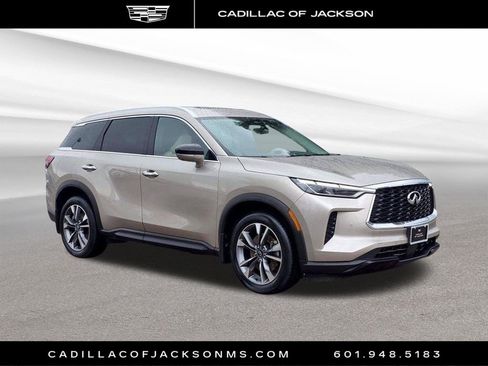 Used 2023 INFINITI QX60 Luxe w/ Cargo Package AWD/4WD image 3
