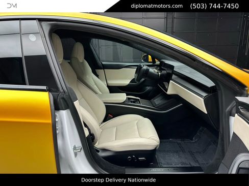 Used 2022 Tesla Model S Plaid image 19