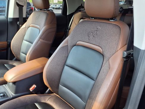 Certified 2025 Ford Bronco Sport Outer Banks w/ Outer Banks Tech Package+ AWD/4WD image 16