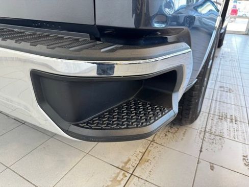 Certified 2022 Chevrolet Silverado 1500 LT image 37