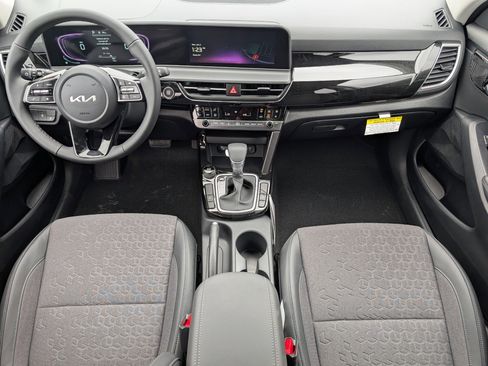 New 2026 Kia Seltos S image 5