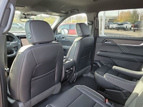 New 2026 GMC Acadia Denali w/ Super Cruise Package image 13