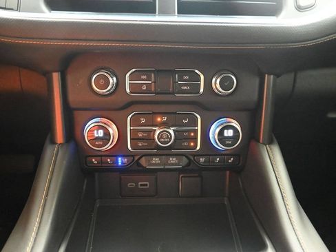Used 2024 GMC Yukon XL AT4 AWD/4WD image 20