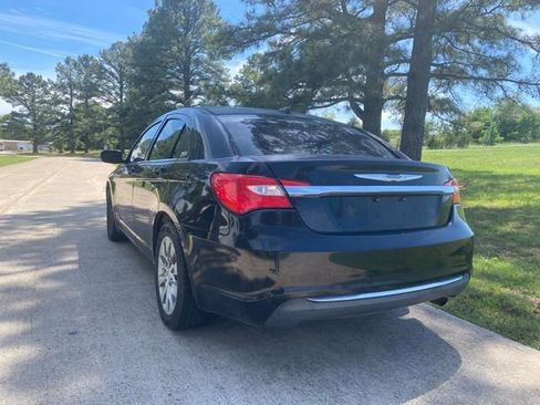 Used 2014 Chrysler 200 LX image 6