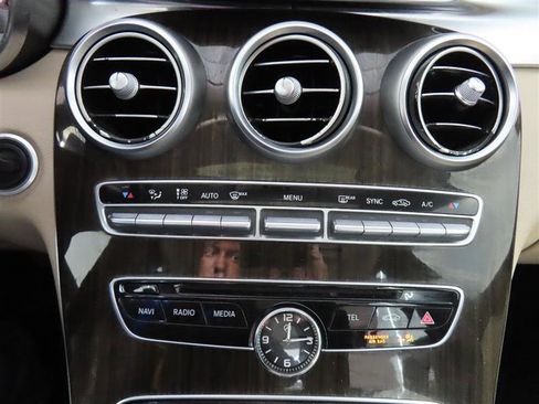 Used 2018 Mercedes-Benz C 300 C 300 image 26
