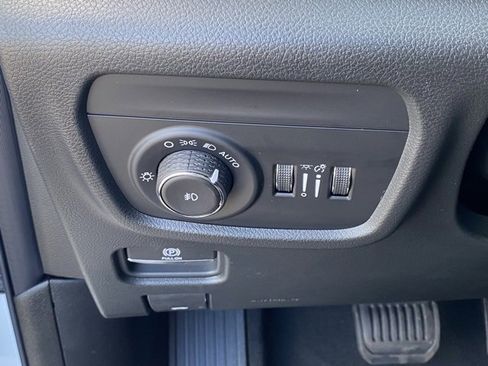 New 2025 Jeep Grand Cherokee L Overland w/ Trailer Tow Package image 26