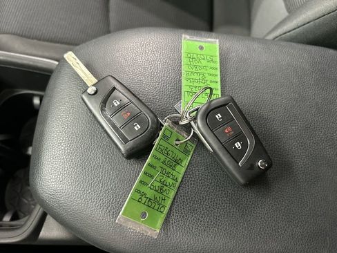 Used 2023 Toyota RAV4 LE image 12