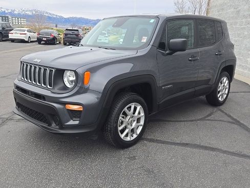 Used 2023 Jeep Renegade Latitude image 8