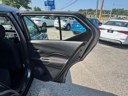 Used 2023 Nissan Kicks SV FWD image 62
