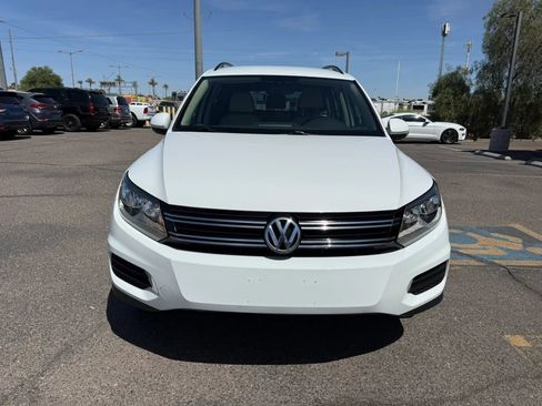 Used 2017 Volkswagen Tiguan S FWD image 3