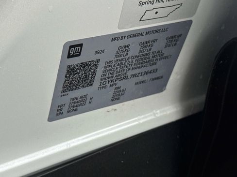 Certified 2024 Cadillac Lyriq Luxury w/ LPO, Floor Liner Package image 31