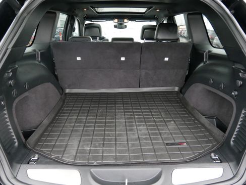 Used 2019 Jeep Grand Cherokee Limited X image 18