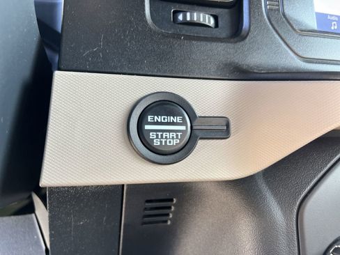 Used 2022 Ford Bronco Big Bend image 16