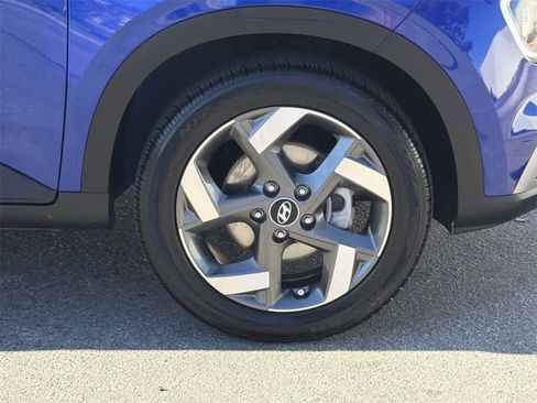 Certified 2024 Hyundai Venue Limited image 42