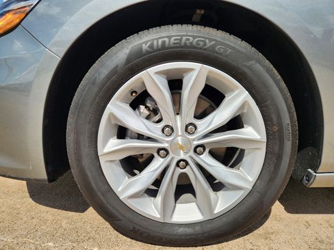 Used 2025 Chevrolet Malibu LT FWD image 11