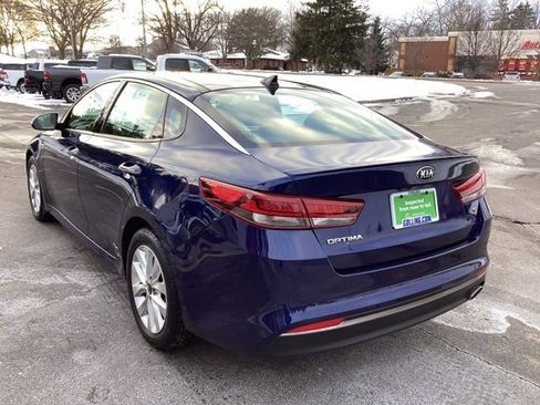 Used 2018 Kia Optima S w/ Panoramic Sunroof Package image 6