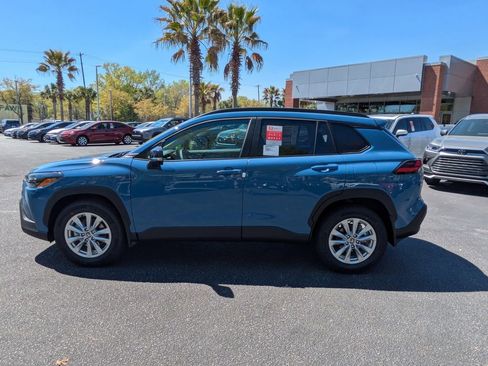 New 2026 Toyota Corolla Cross LE image 8