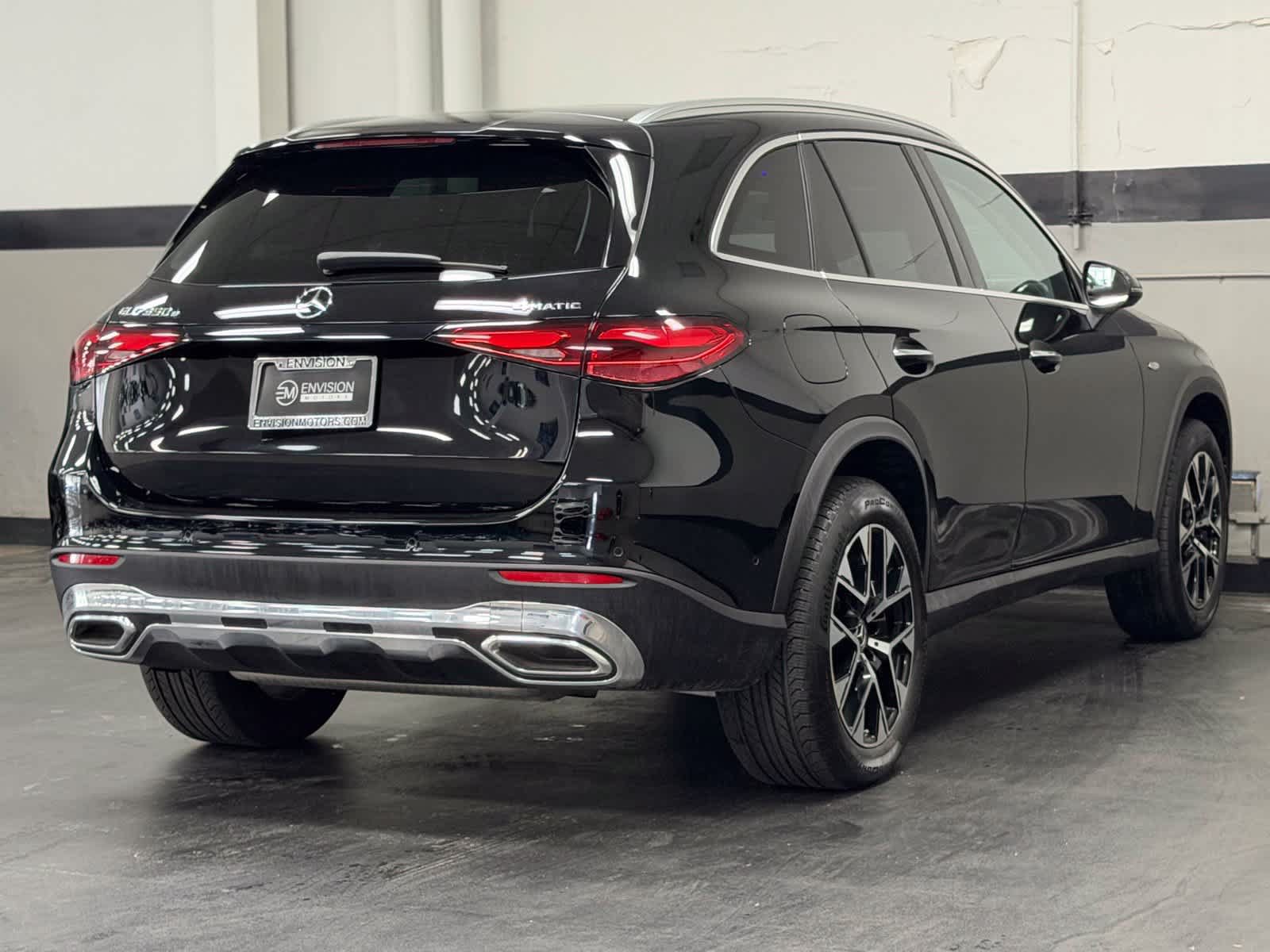 Used 2025 Mercedes-Benz GLC 350e 4MATIC image 12