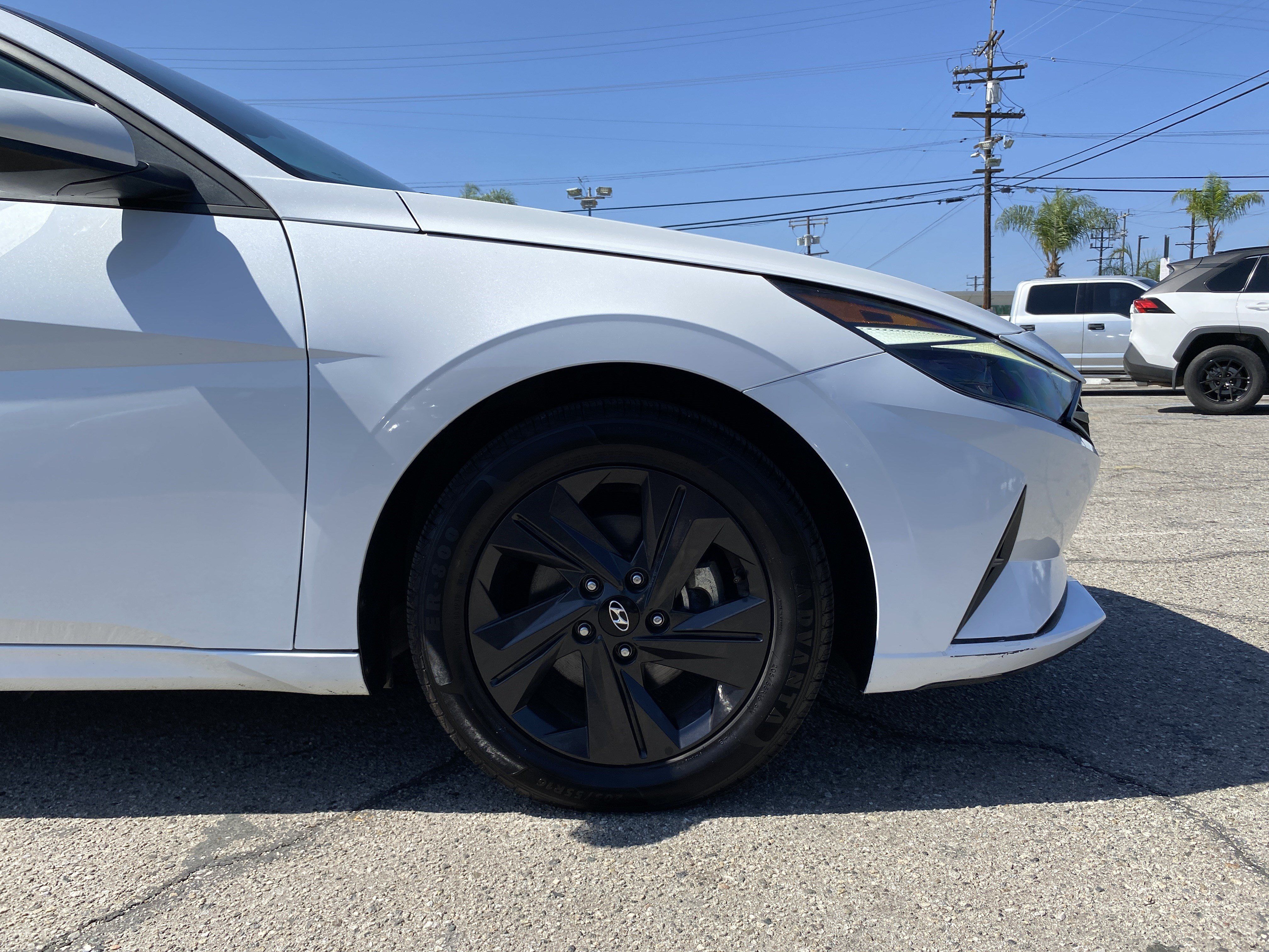 Used 2022 Hyundai Elantra SEL w/ Convenience Package FWD image 30